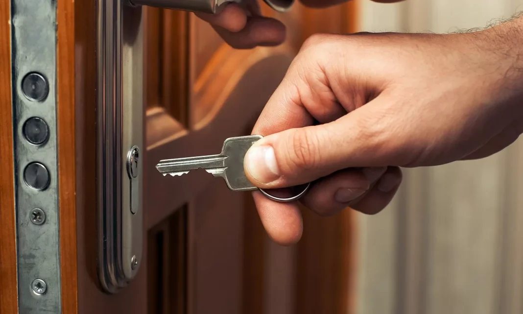 24/7 Emergency Locksmith Services in Dubai – Fast Response 056-4909887 | Serving Since 2012